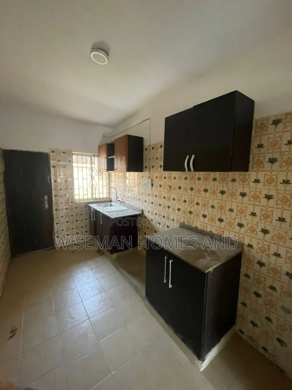 2bdrm Apartment in Opposite Crown for rent