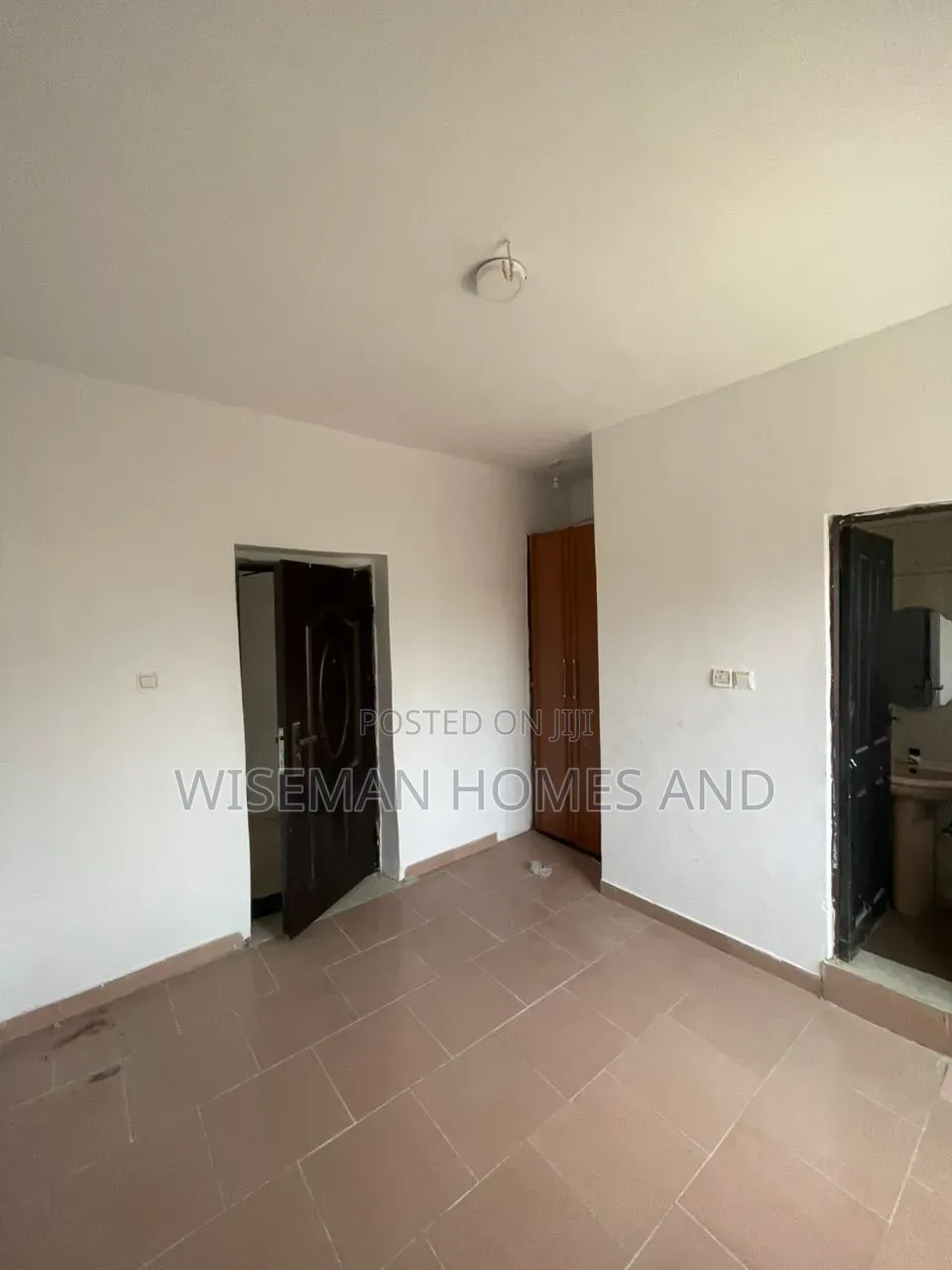 2bdrm Apartment in Opposite Crown for rent