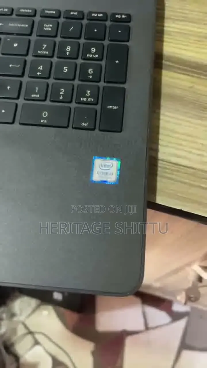 Laptop HP 250 G6 8GB Intel Core i7 SSD 256GB