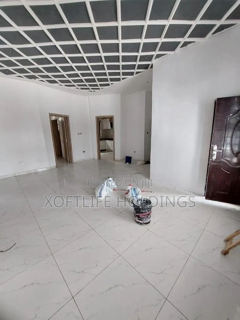 Mini Flat in Ikota for rent