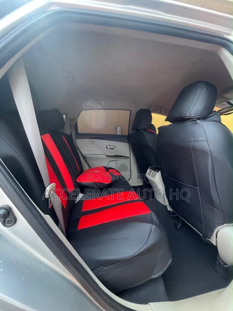 Toyota Venza LE 2009 Silver