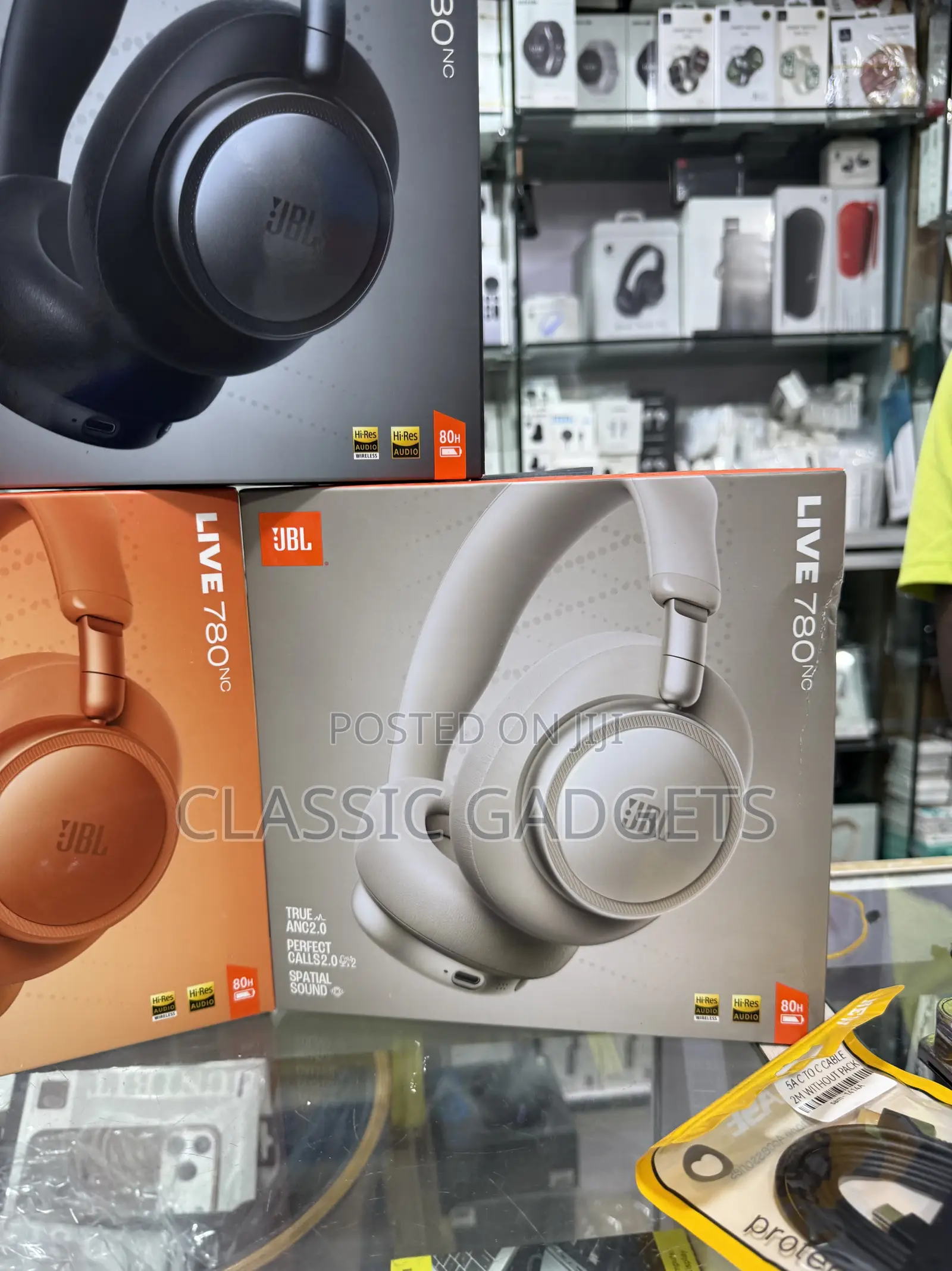 JBL Live 780nc Over-Ear True Adaptive Noise Cancelling Headphone