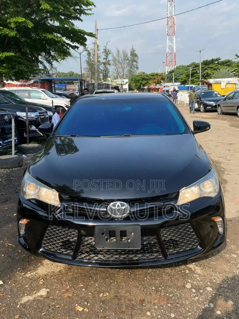 Toyota Camry 2015 Black