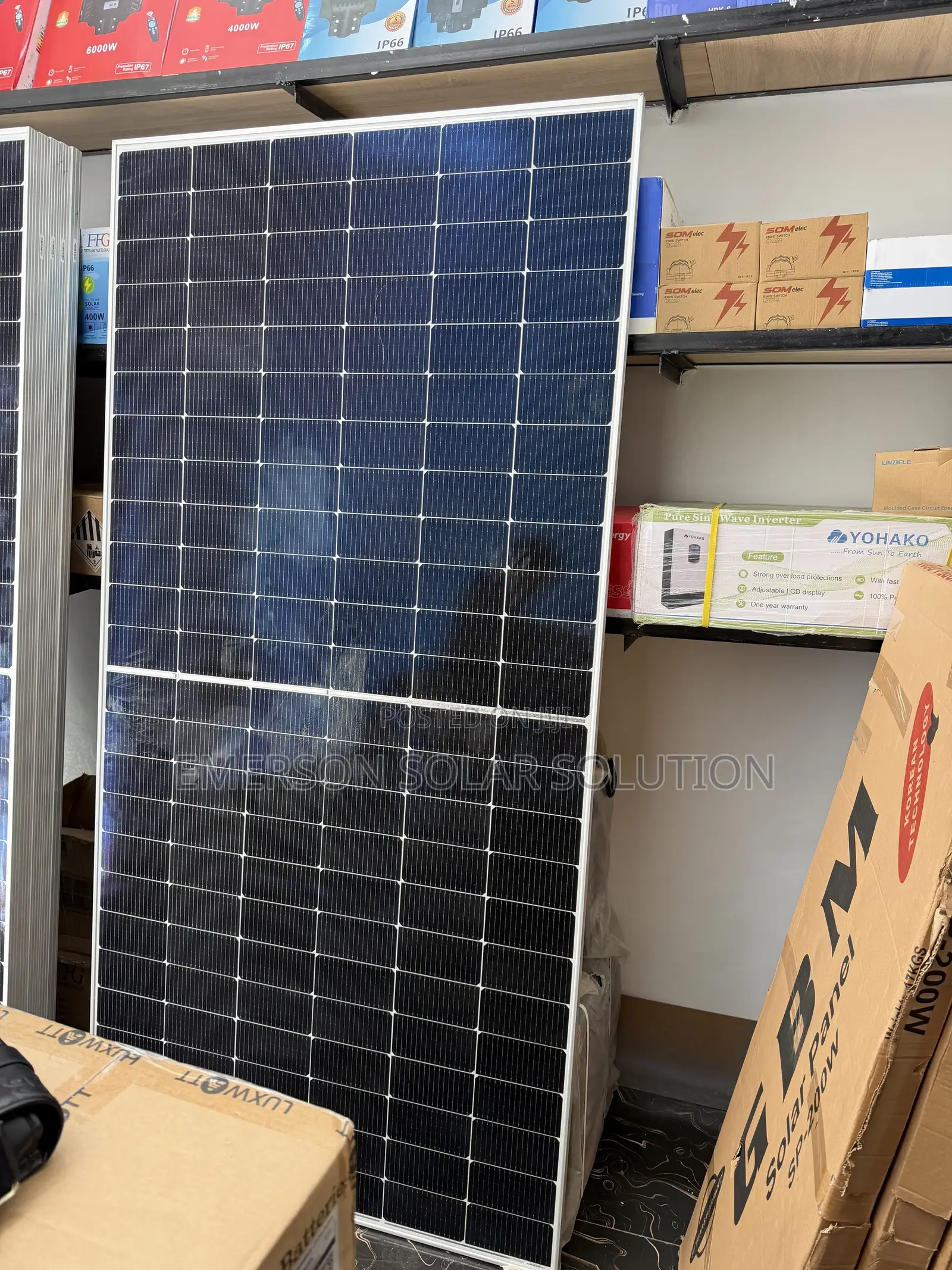 600w Jinko Solar Panel