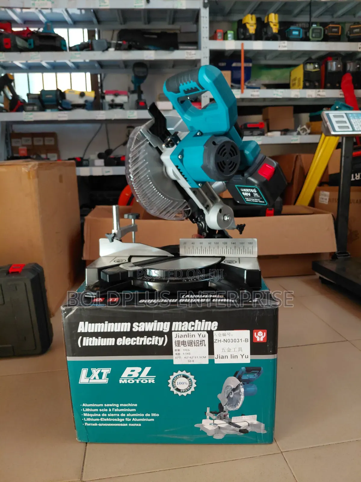 Rechargable Mitre Saw Machine