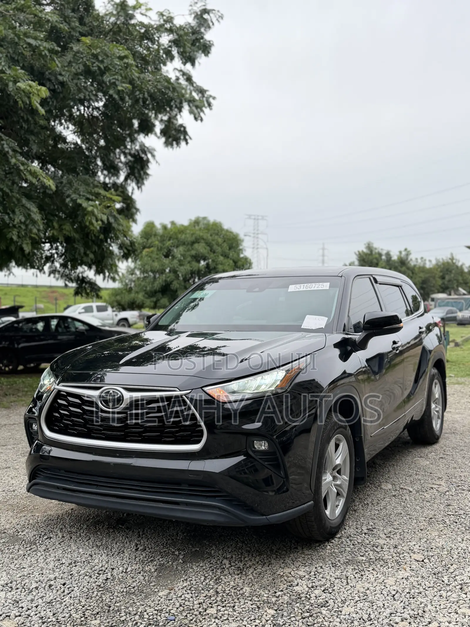 Toyota Highlander LE 2021 Black