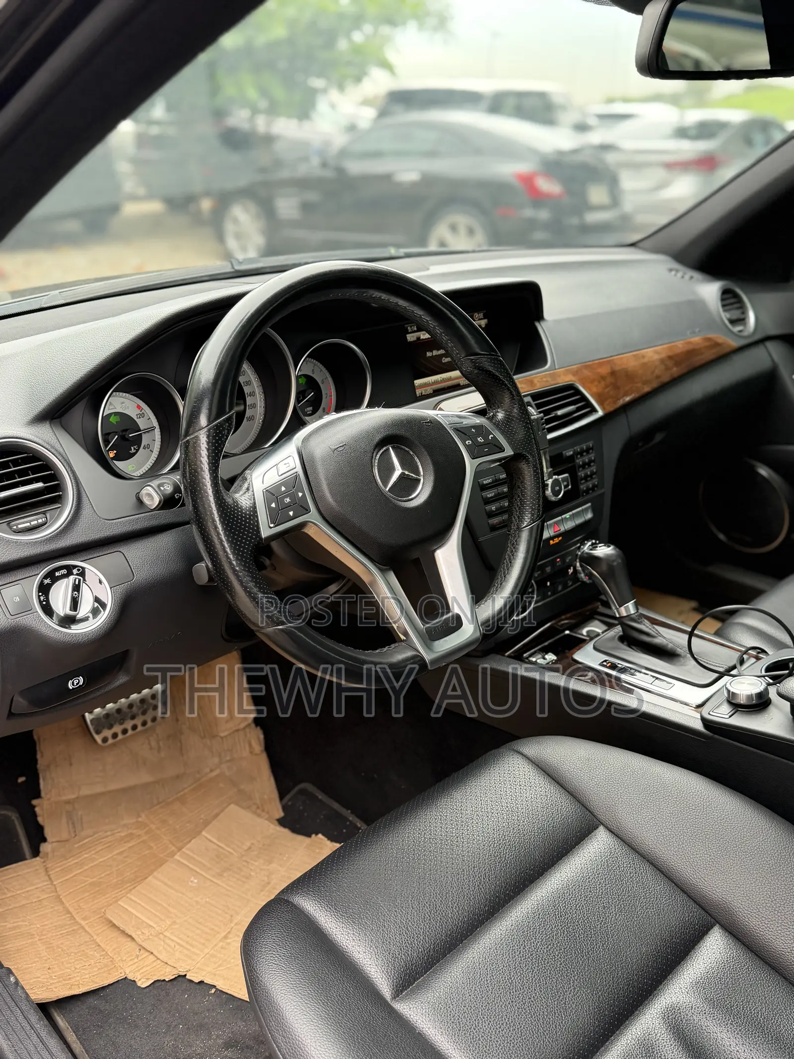 Mercedes-Benz Conecto 2013 Black