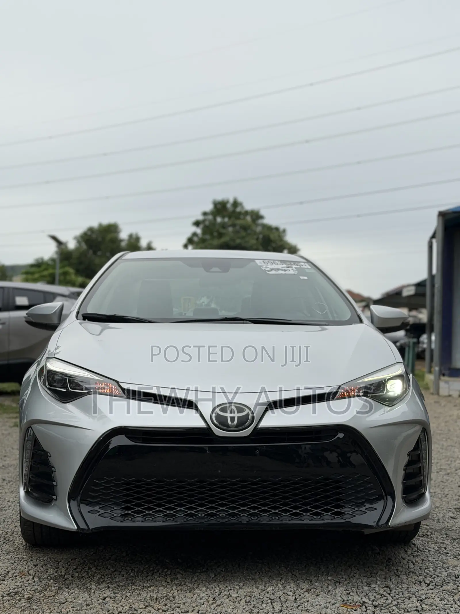 Toyota Corolla LE ECO 4dr Sedan (1.8L 4cyl CVT) 2017 Silver