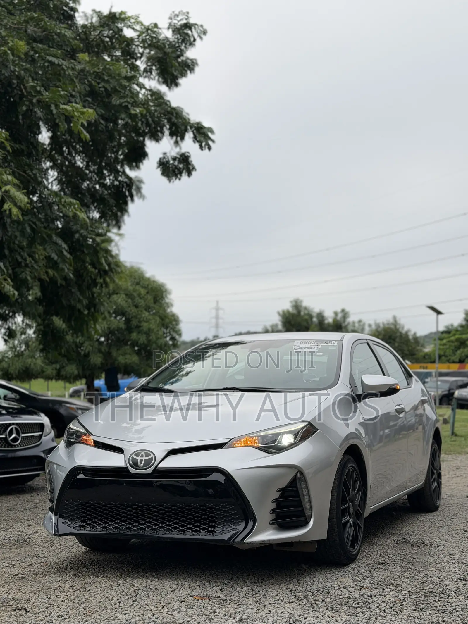 Toyota Corolla LE ECO 4dr Sedan (1.8L 4cyl CVT) 2017 Silver