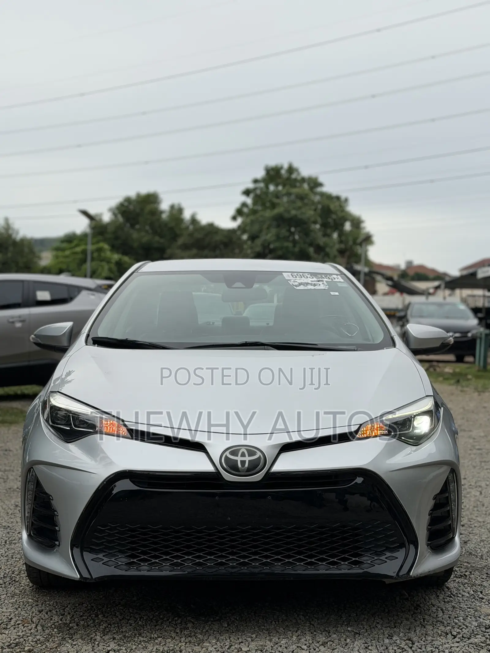Toyota Corolla LE ECO 4dr Sedan (1.8L 4cyl CVT) 2017 Silver