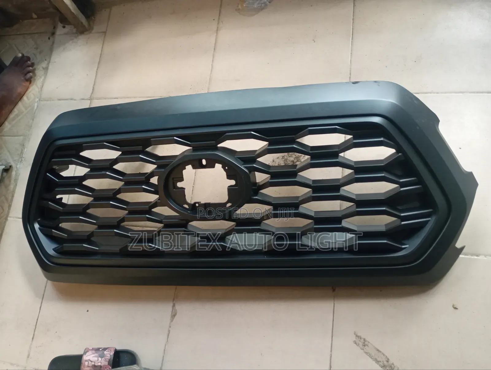 Front Grill Toyota Tacoma 2016/2020 Model