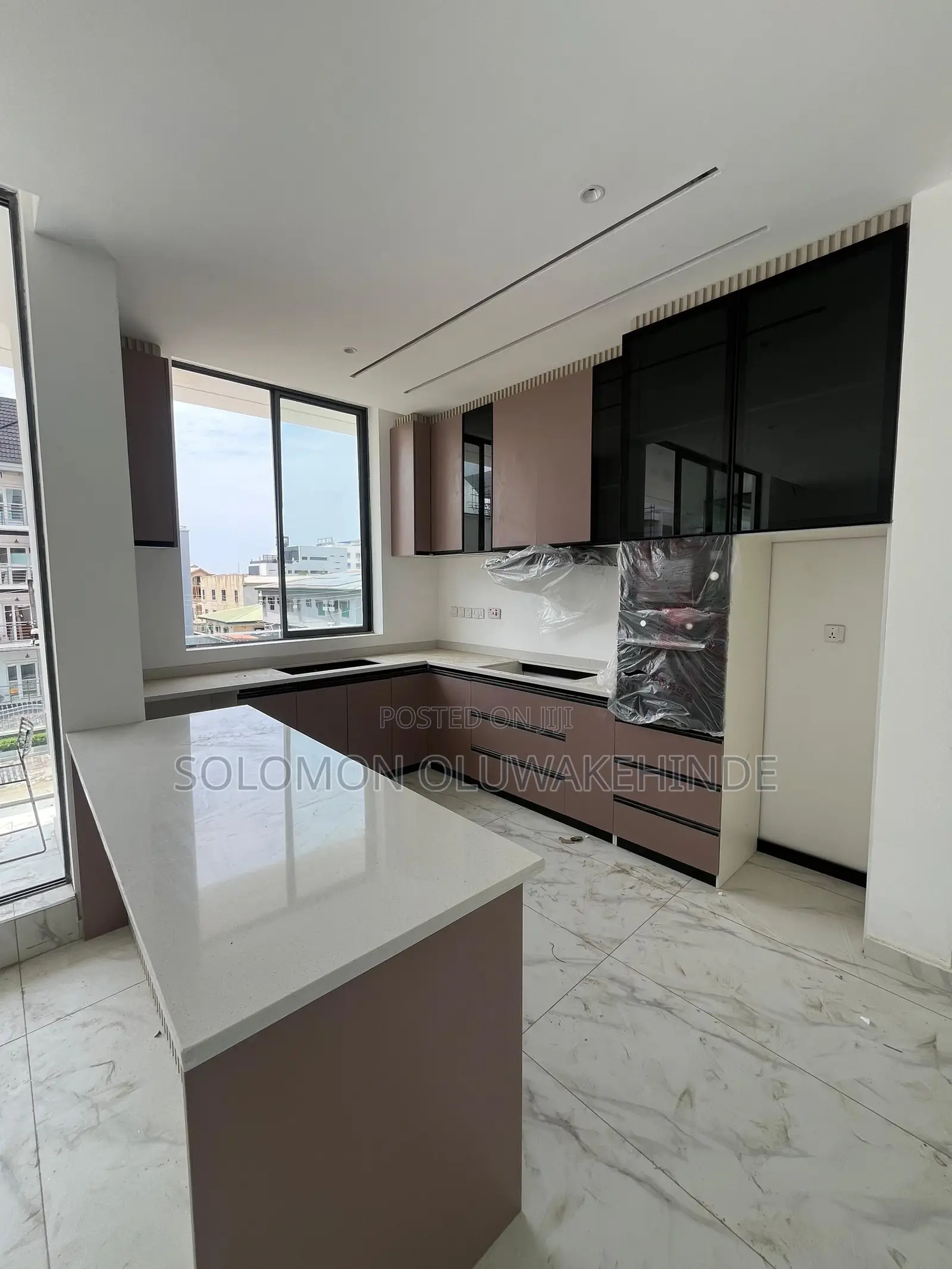 2bdrm Apartment in Lekki Phase 1 for sale