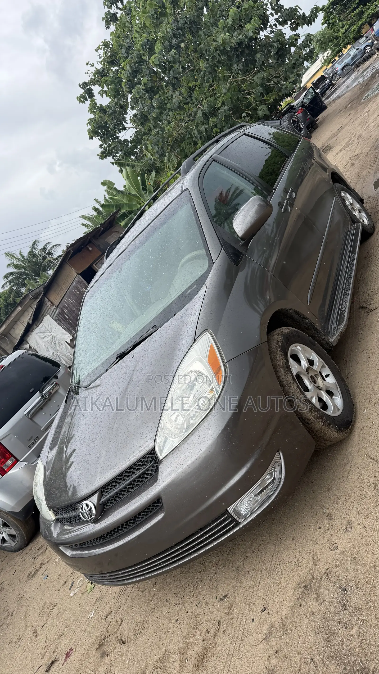 Toyota Sienna LE AWD 2005 Gray