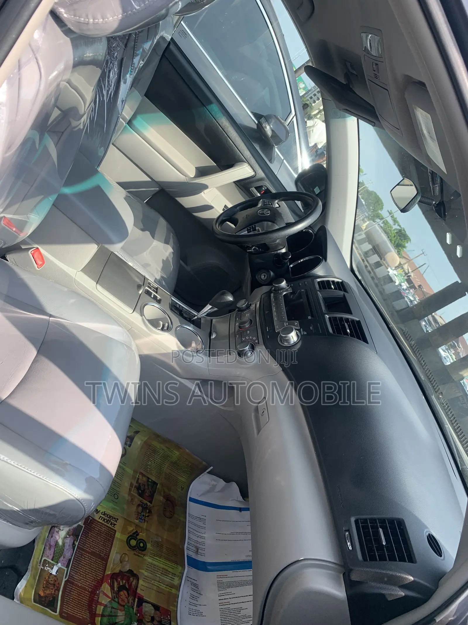 Toyota Highlander Limited 2012 Gray
