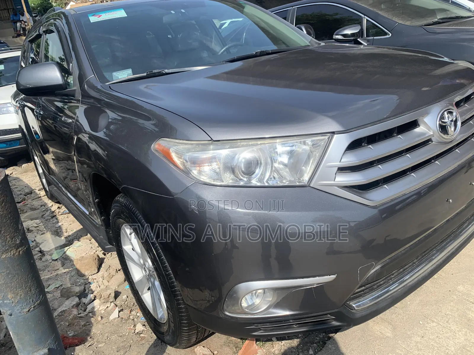 Toyota Highlander Limited 2012 Gray