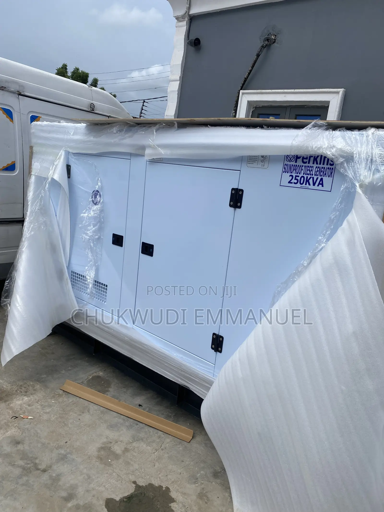 Heavy-Duty 250kva Perkins Silent Diesel Generator