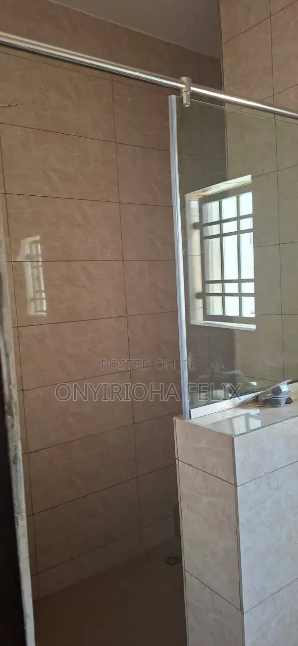 3bdrm Townhouse / Terrace in Paradise Estate Ii, Life Camp For Rent