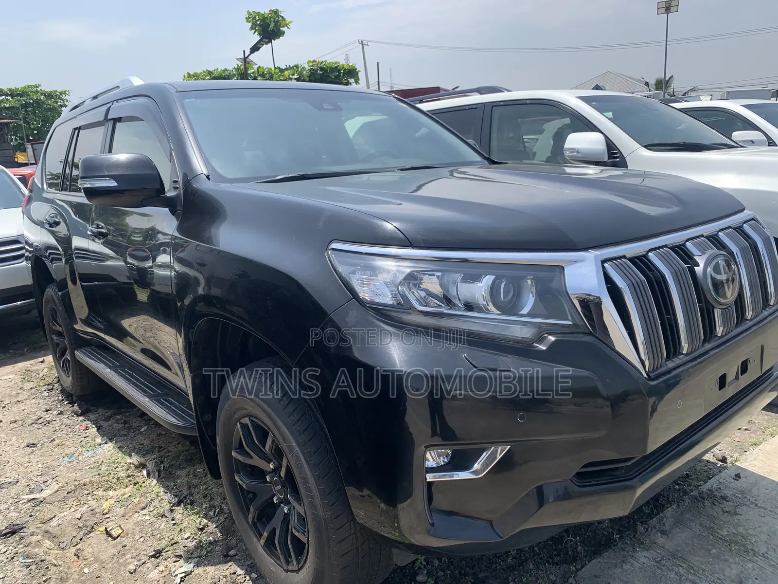 Toyota Land Cruiser Prado 4.0 2023 Black