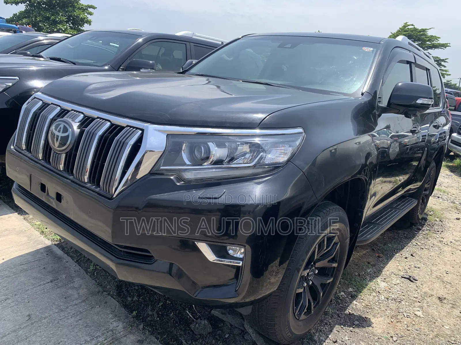 Toyota Land Cruiser Prado 4.0 2023 Black