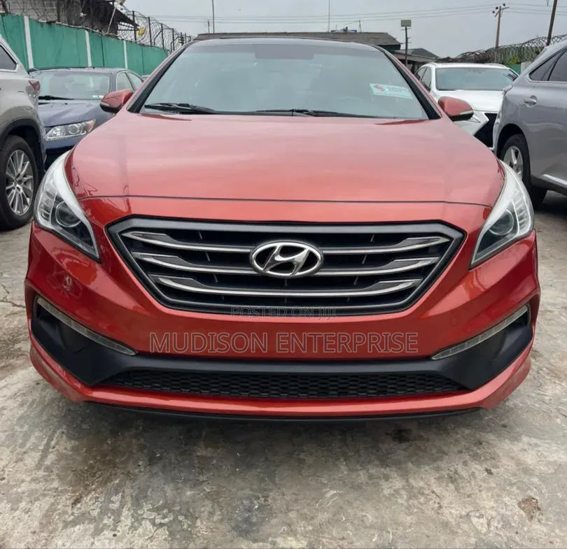 Hyundai Sonata SE 2016 Red