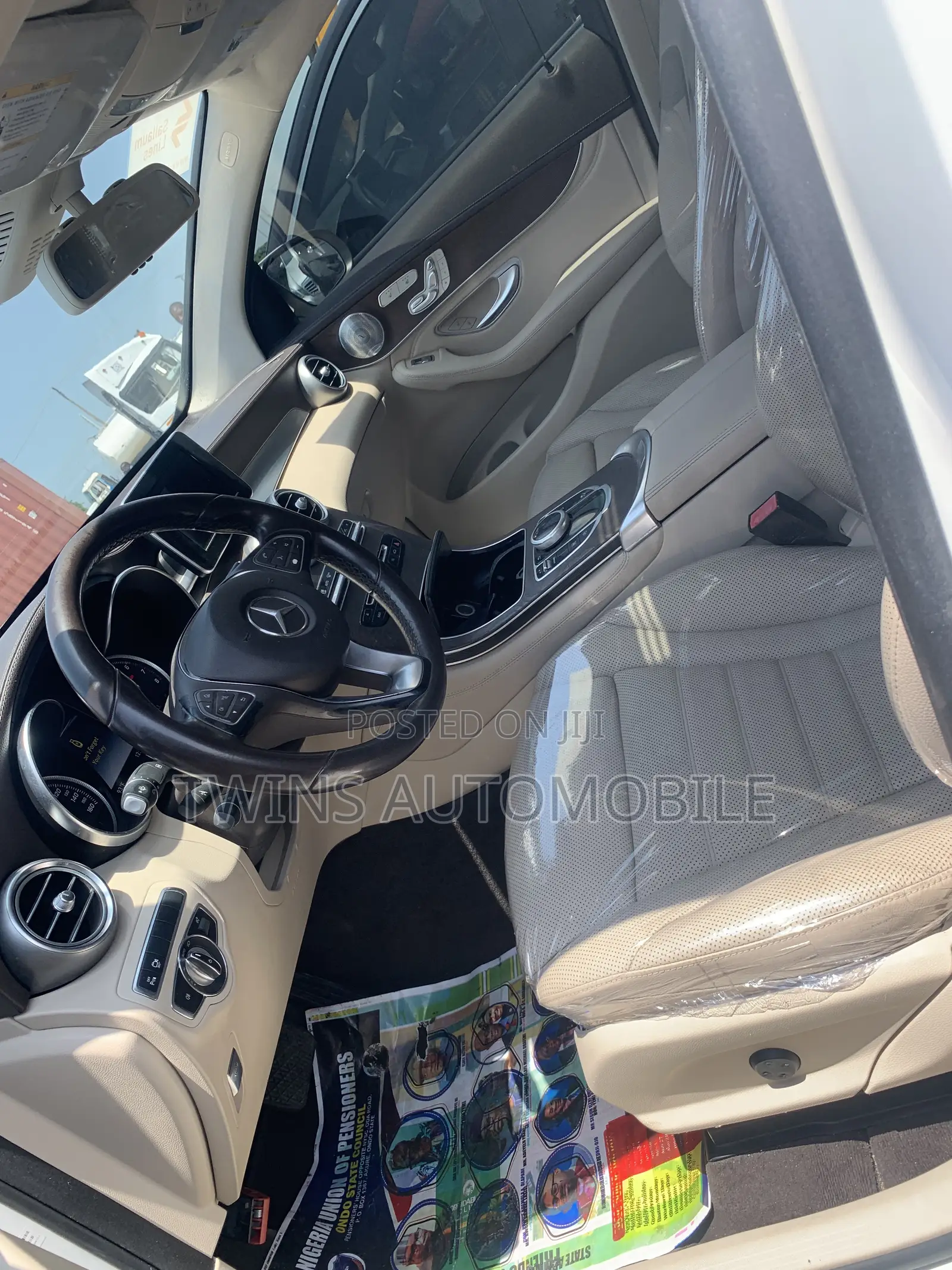 Mercedes-Benz GLC-Class 2017 White