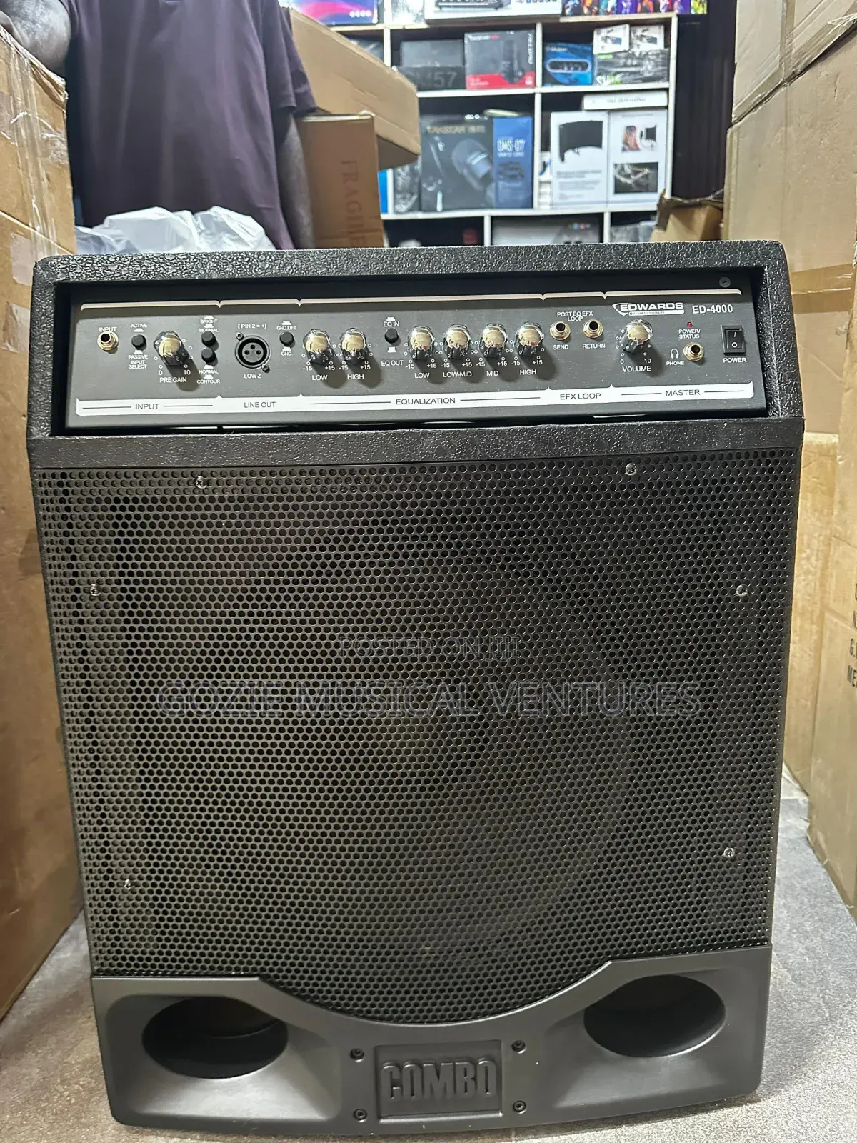 Edwards Ed-4000 Powerful Boss Combo or Amplifier for Guitar's 4000 Wat