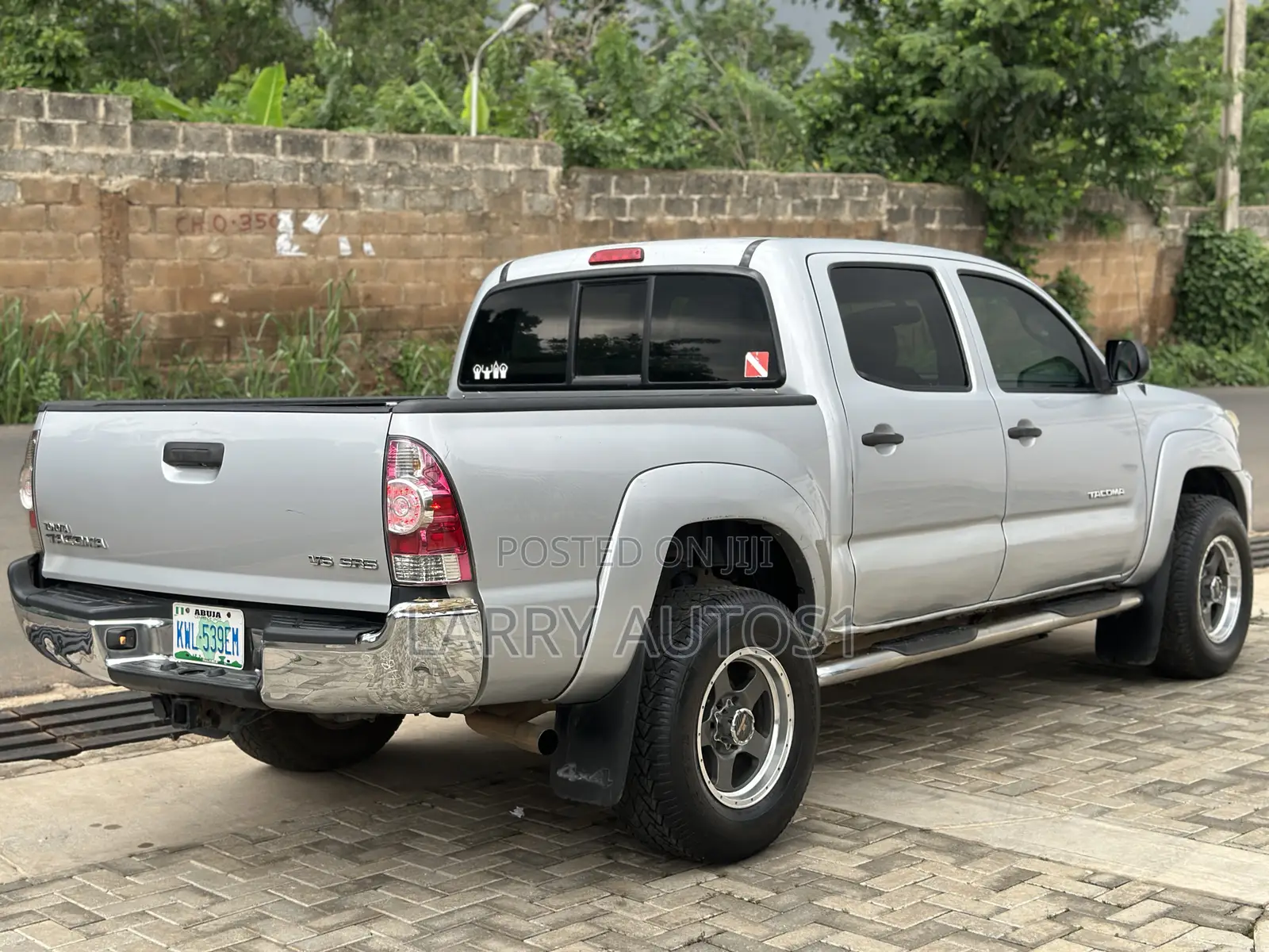 Toyota Tacoma Double Cab 4x4 4.0L V6 5-Speed Automatic 2013 Silver