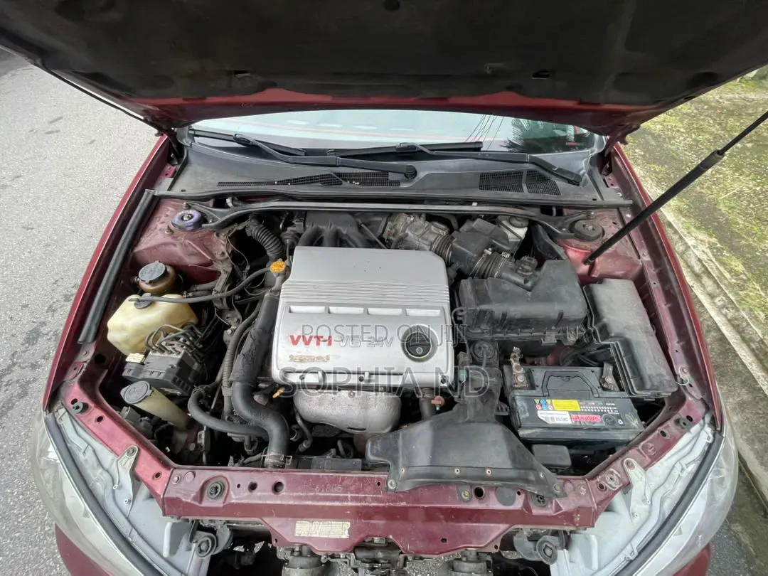 Toyota Camry 2005 Red