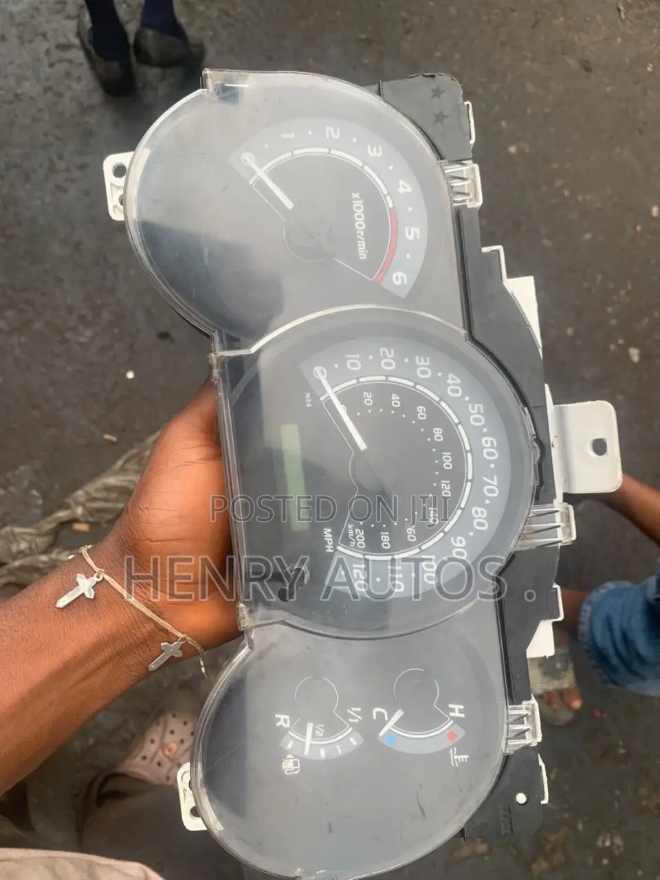 Speed Clock Hilux 2.7