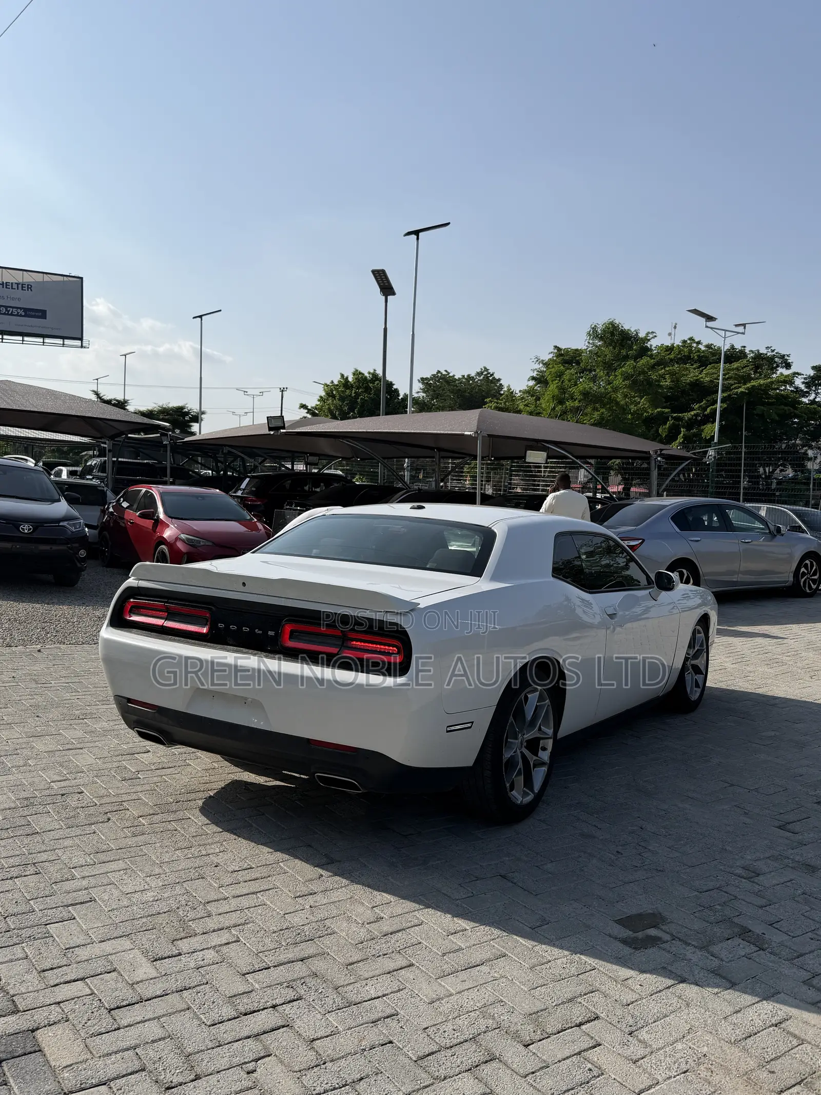 Dodge Challenger 2022 White