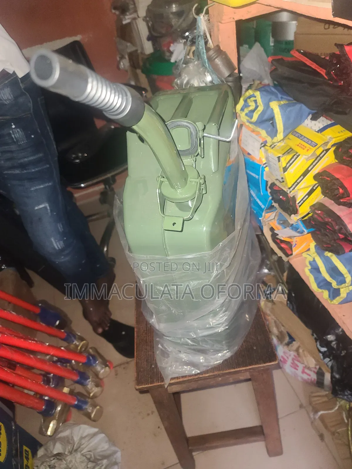 Green Metal Can With Funnel(20 Liters)