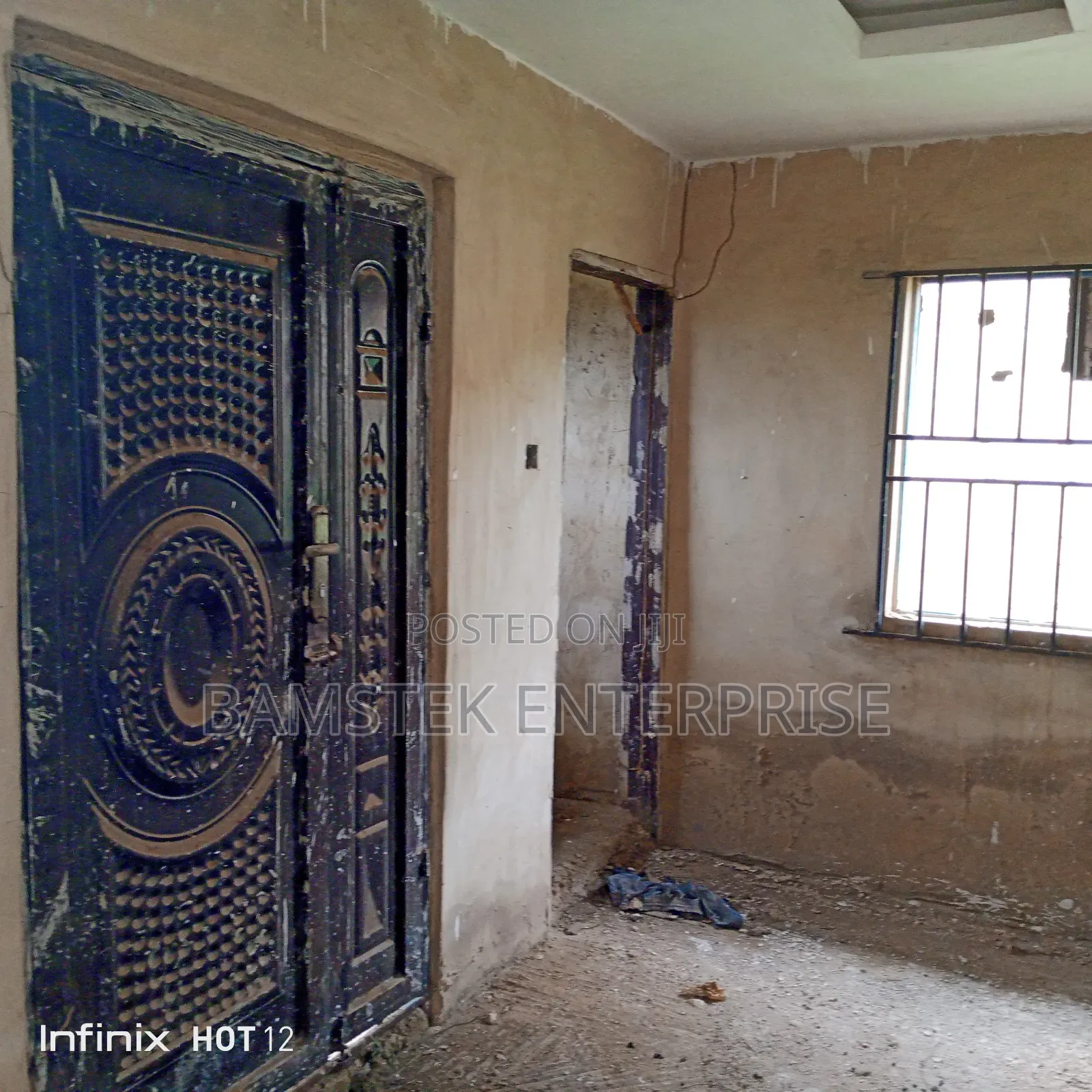 Mini Flat in Ifo for sale