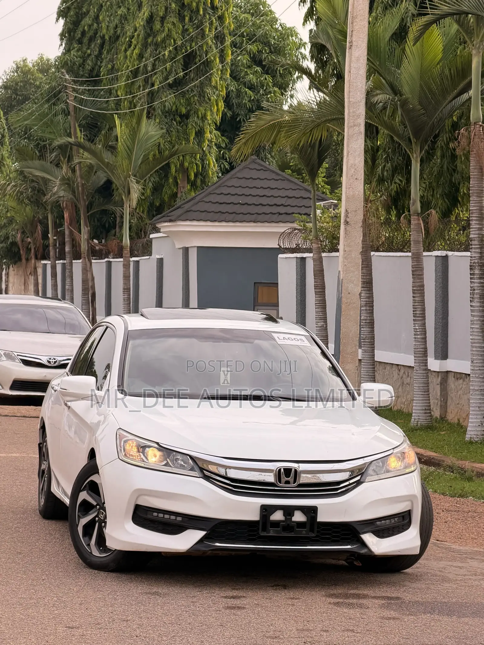 Honda Accord EX-L V-6 4dr Sedan FWD (3.5L 6cyl 6A) 2016 White
