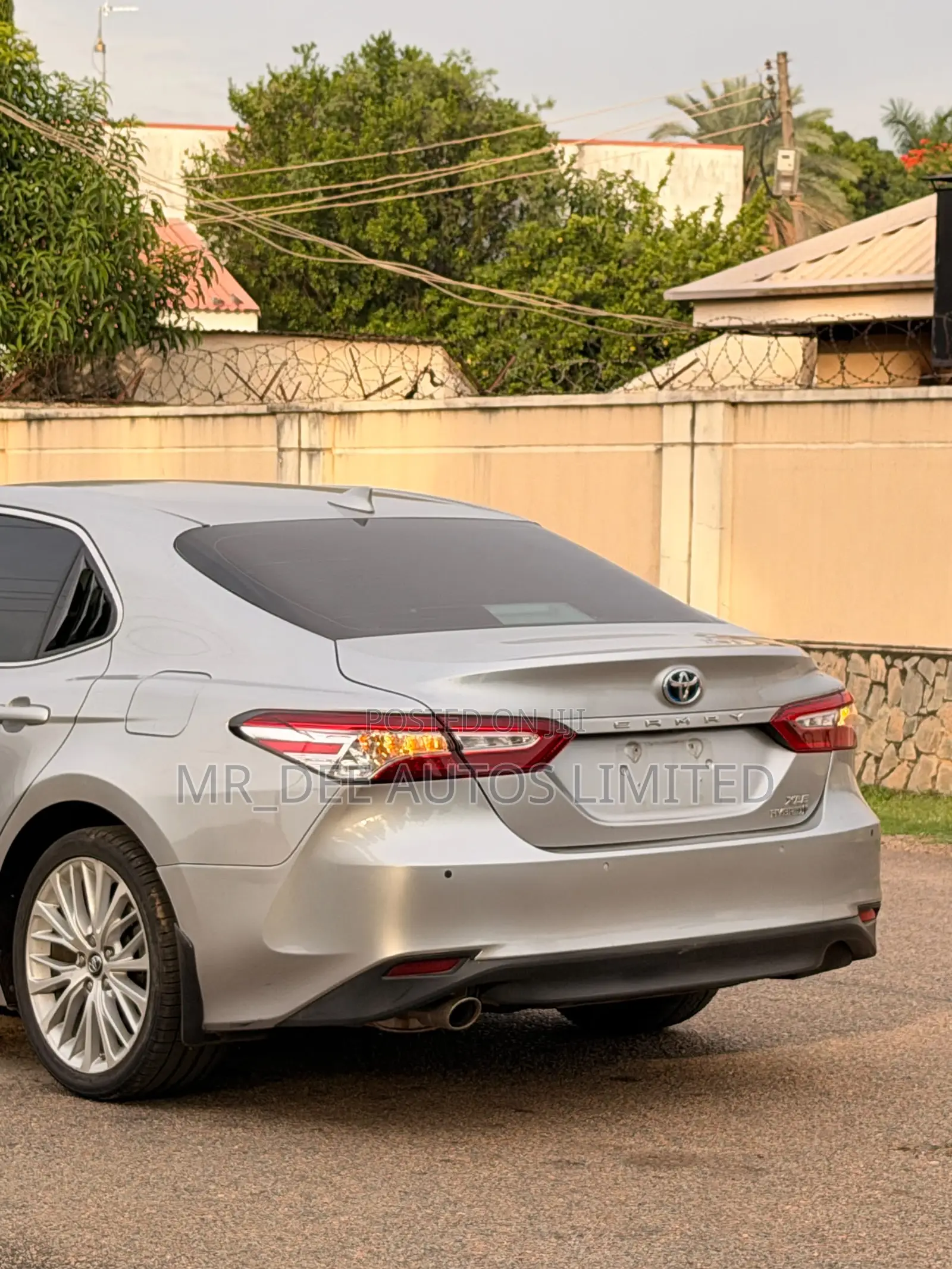 Toyota Camry 2019 Silver