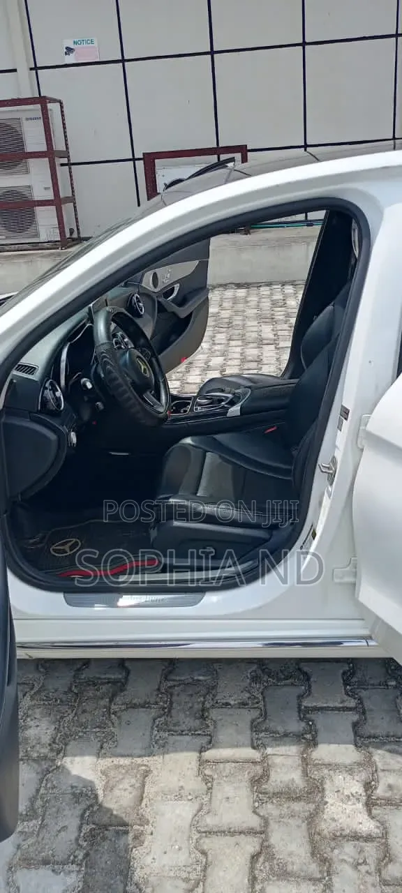 Mercedes-Benz C300 2016 White