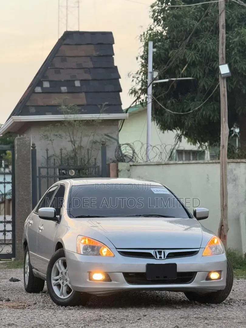 Honda Accord 2007 Silver
