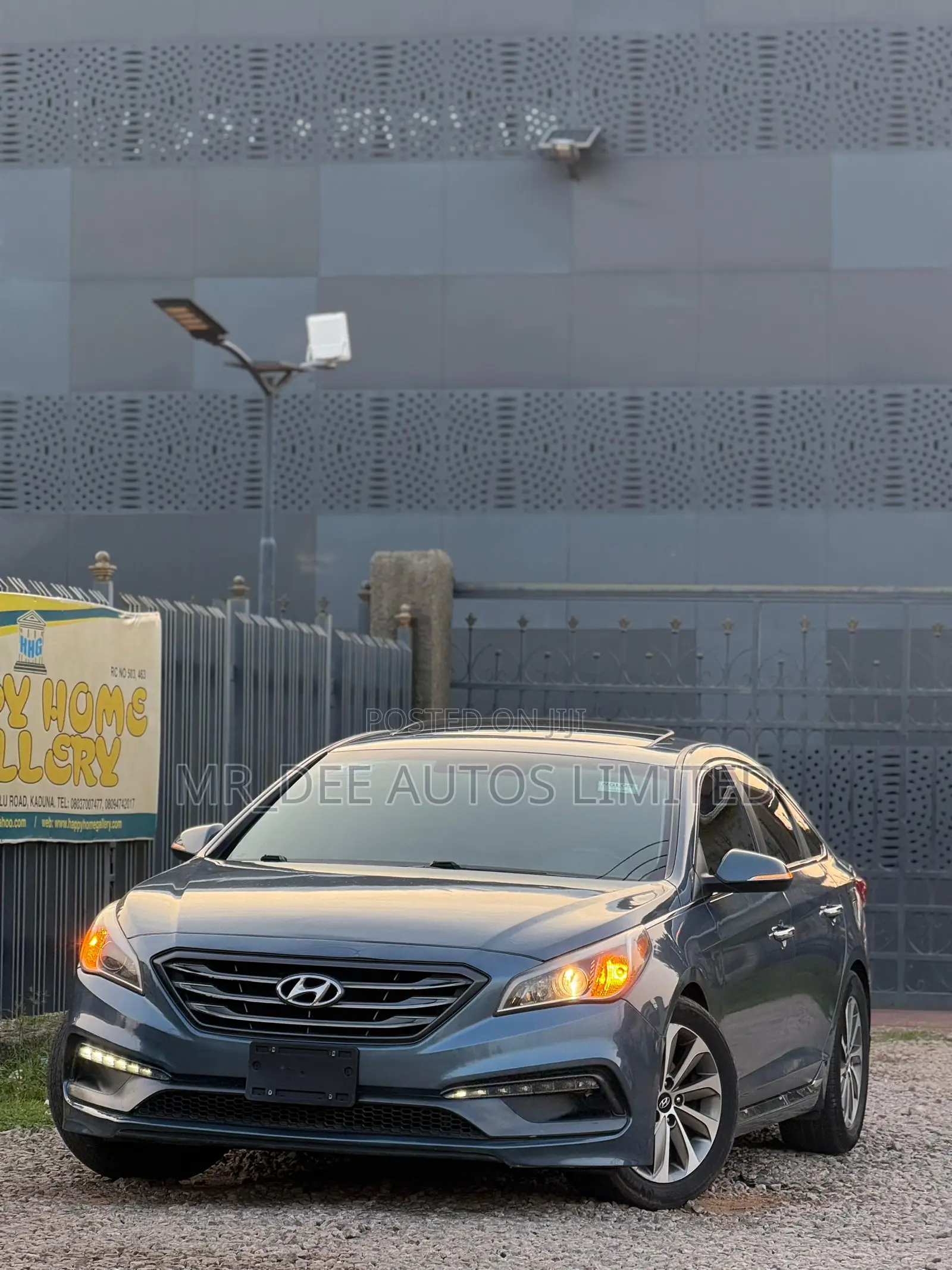 Hyundai Sonata Sport 4dr Sedan (2.4L 4cyl 6A) 2015 Gray