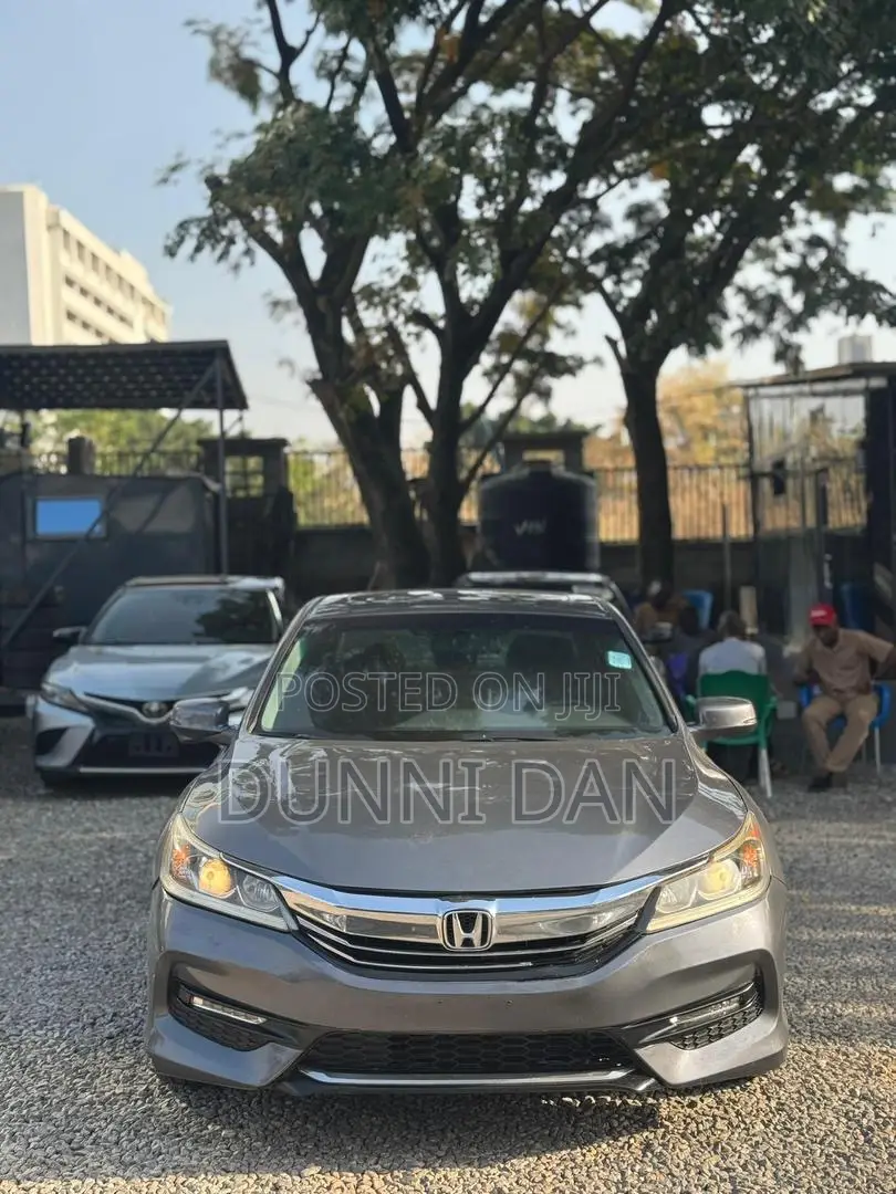 Honda Accord EX-L 4dr Sedan FWD (2.4L 4cyl 2A) 2016 Gray