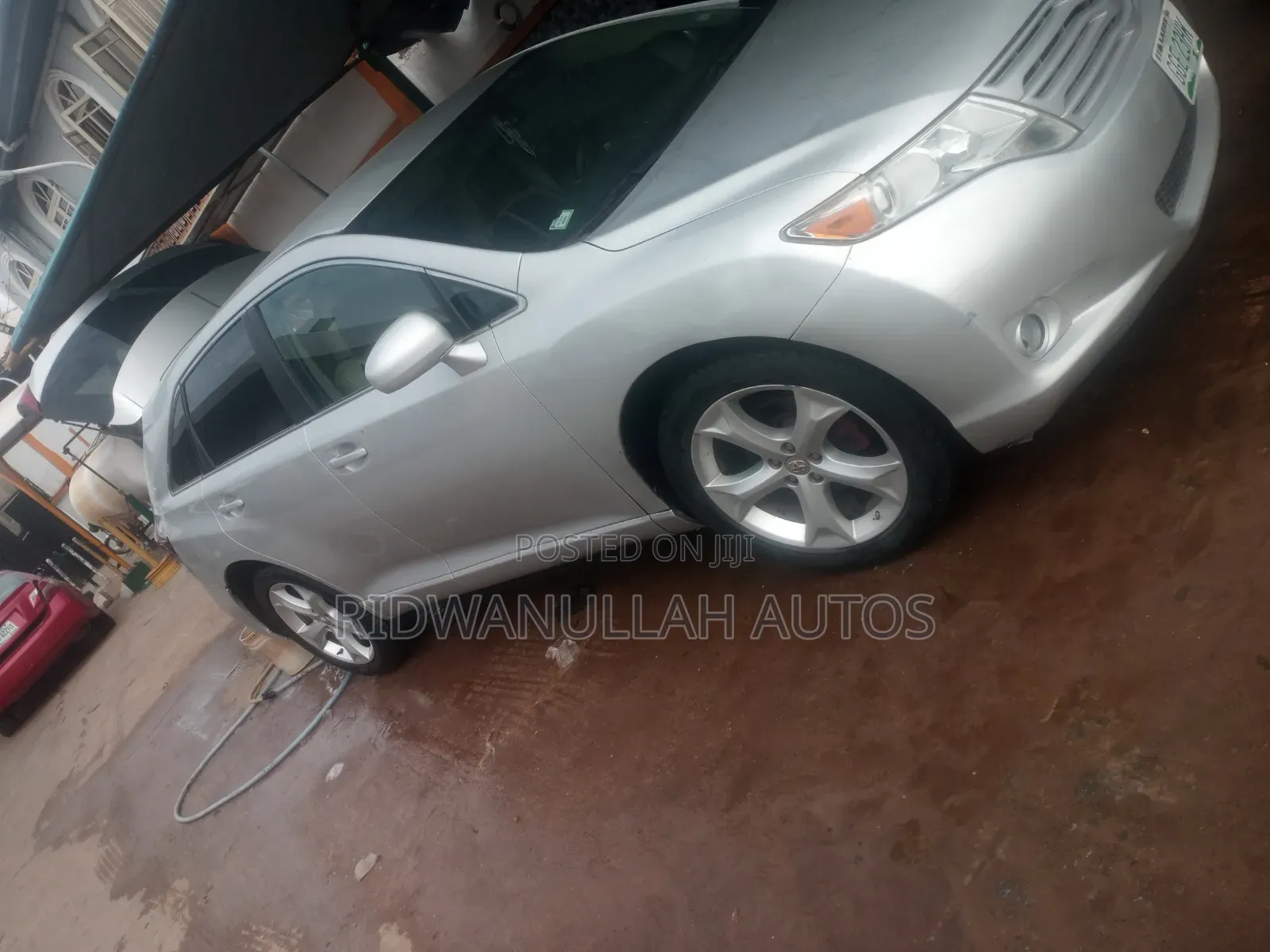 Toyota Venza 2010 Silver