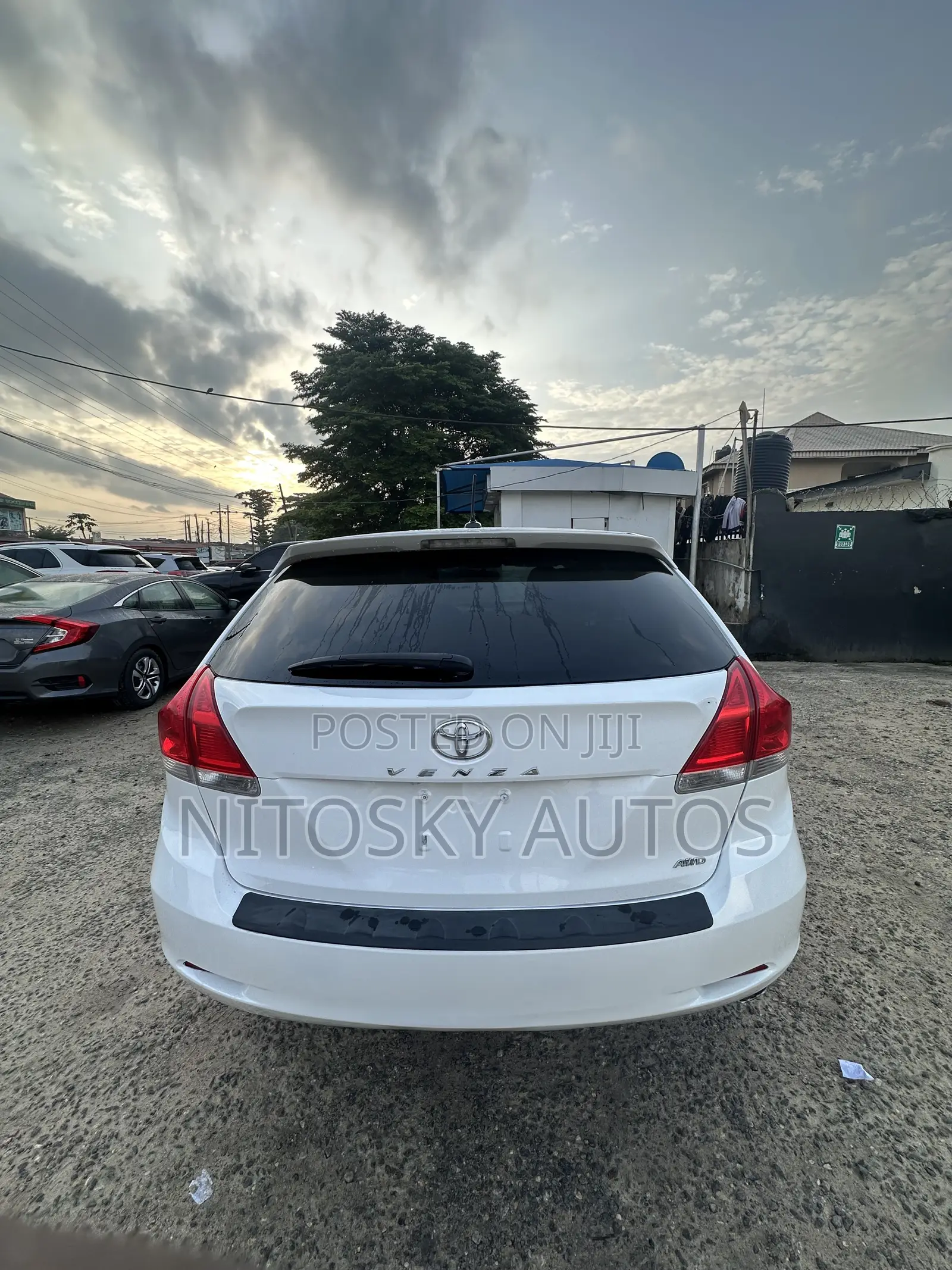 Toyota Venza V6 AWD 2010 White