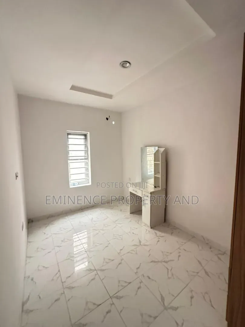4bdrm Duplex in Ikota for rent