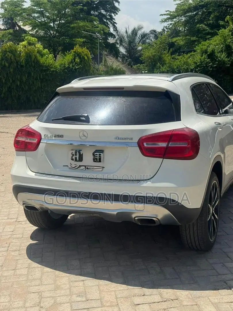 Mercedes-Benz GLA 250 2017 White