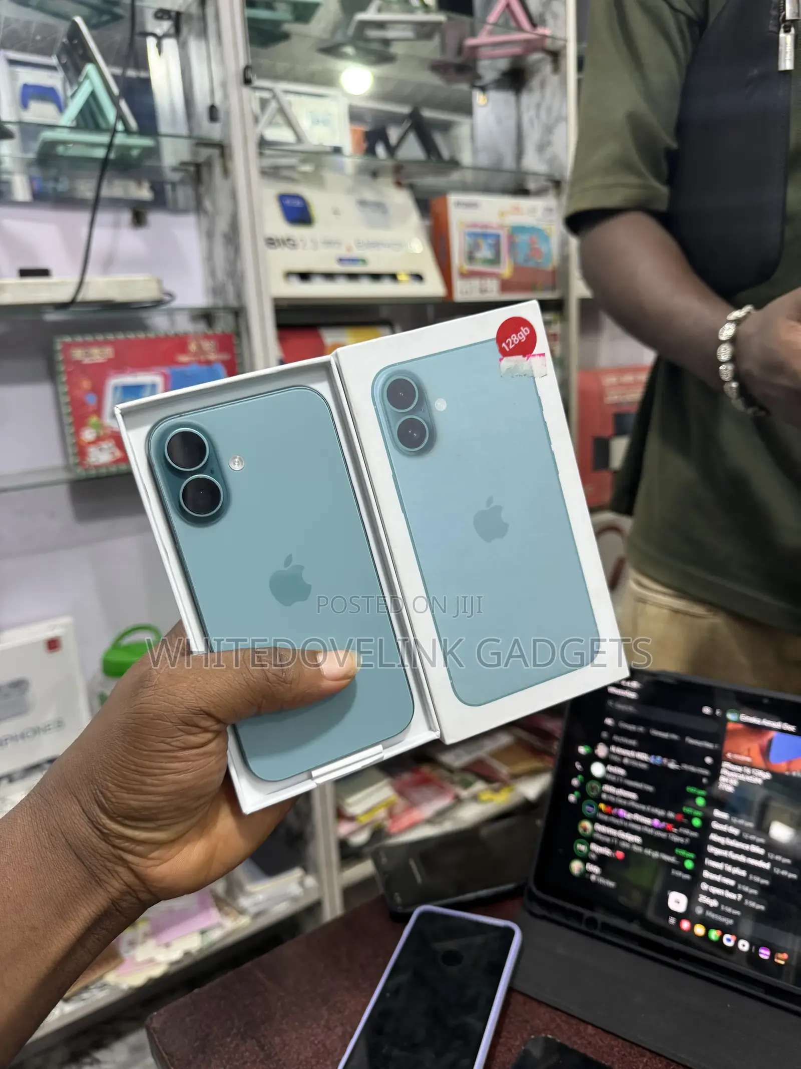 Apple iPhone 16 128 GB Green