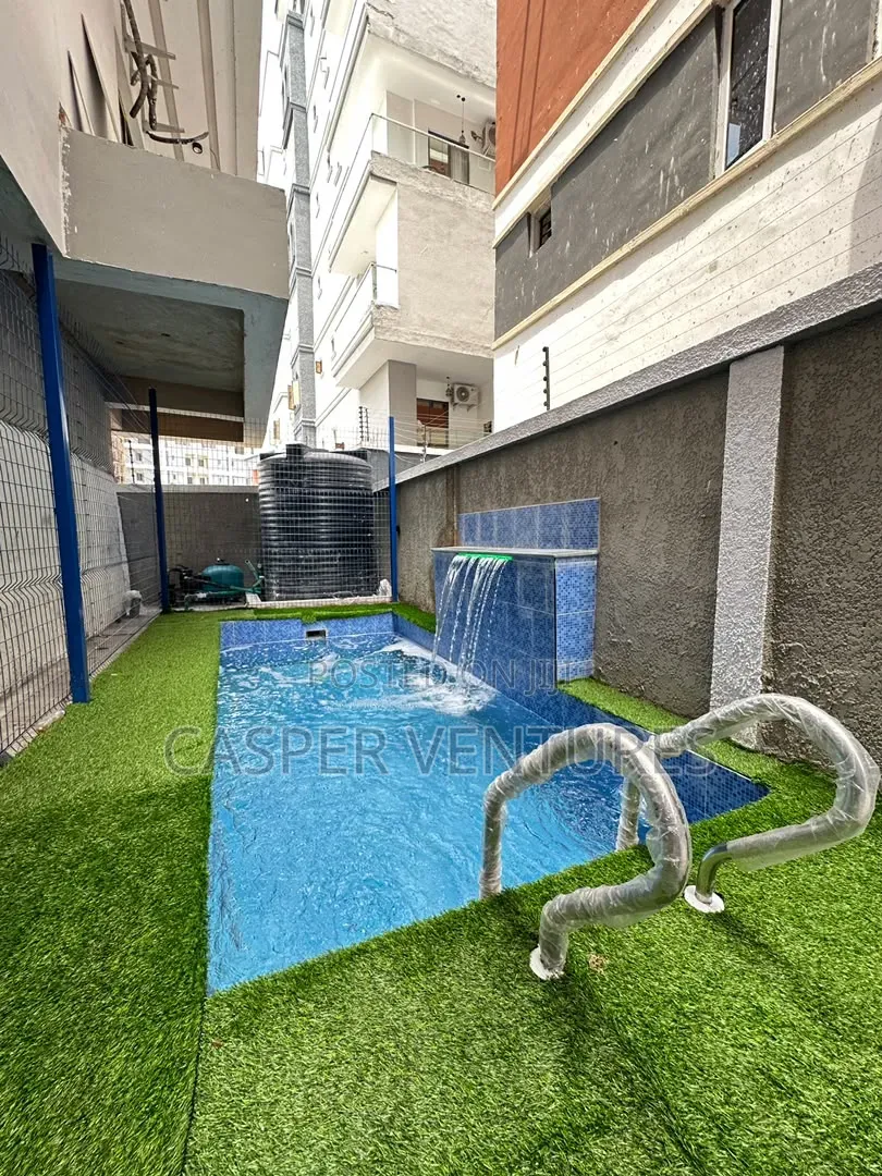 3bdrm Block of Flats in Admiralty, Lekki Phase 1 for sale