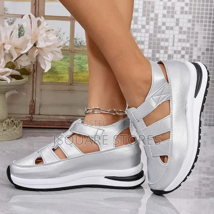 Ladies Breathe in Sneakers