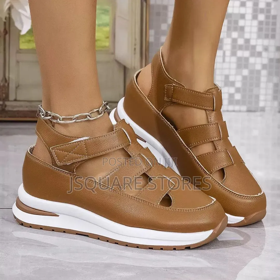 Ladies Breathe in Sneakers