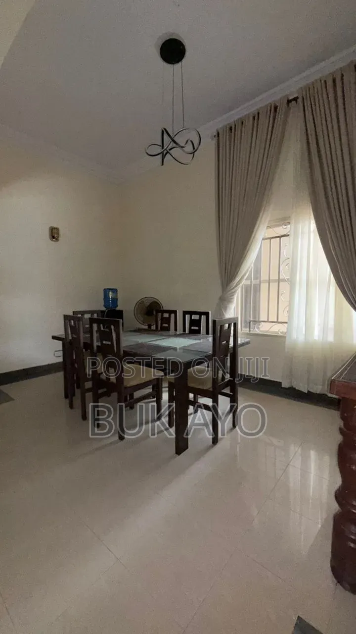 Furnished 4bdrm Apartment in Osborne Foreshore for rent