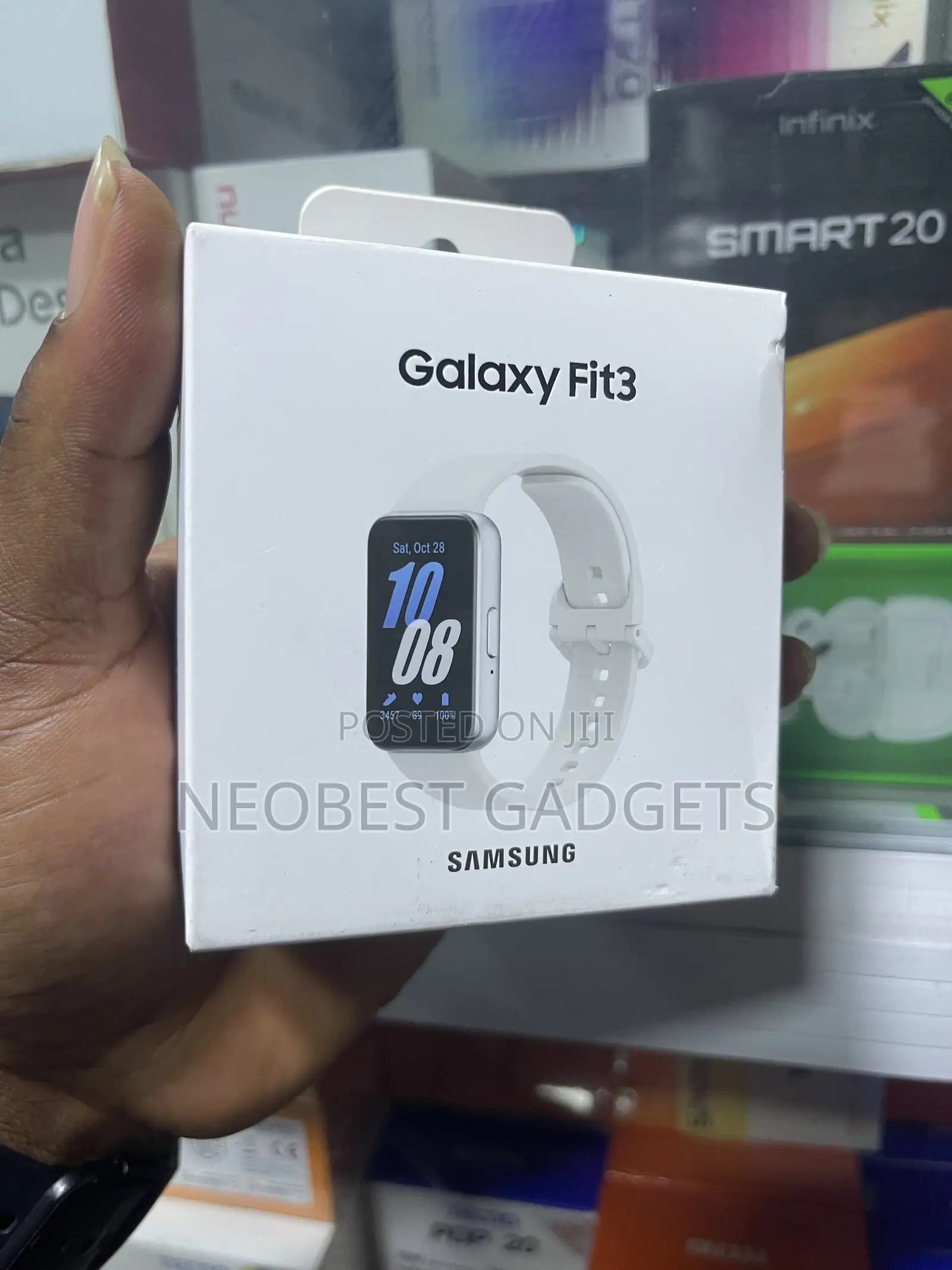 Silver Galaxy Fit 3