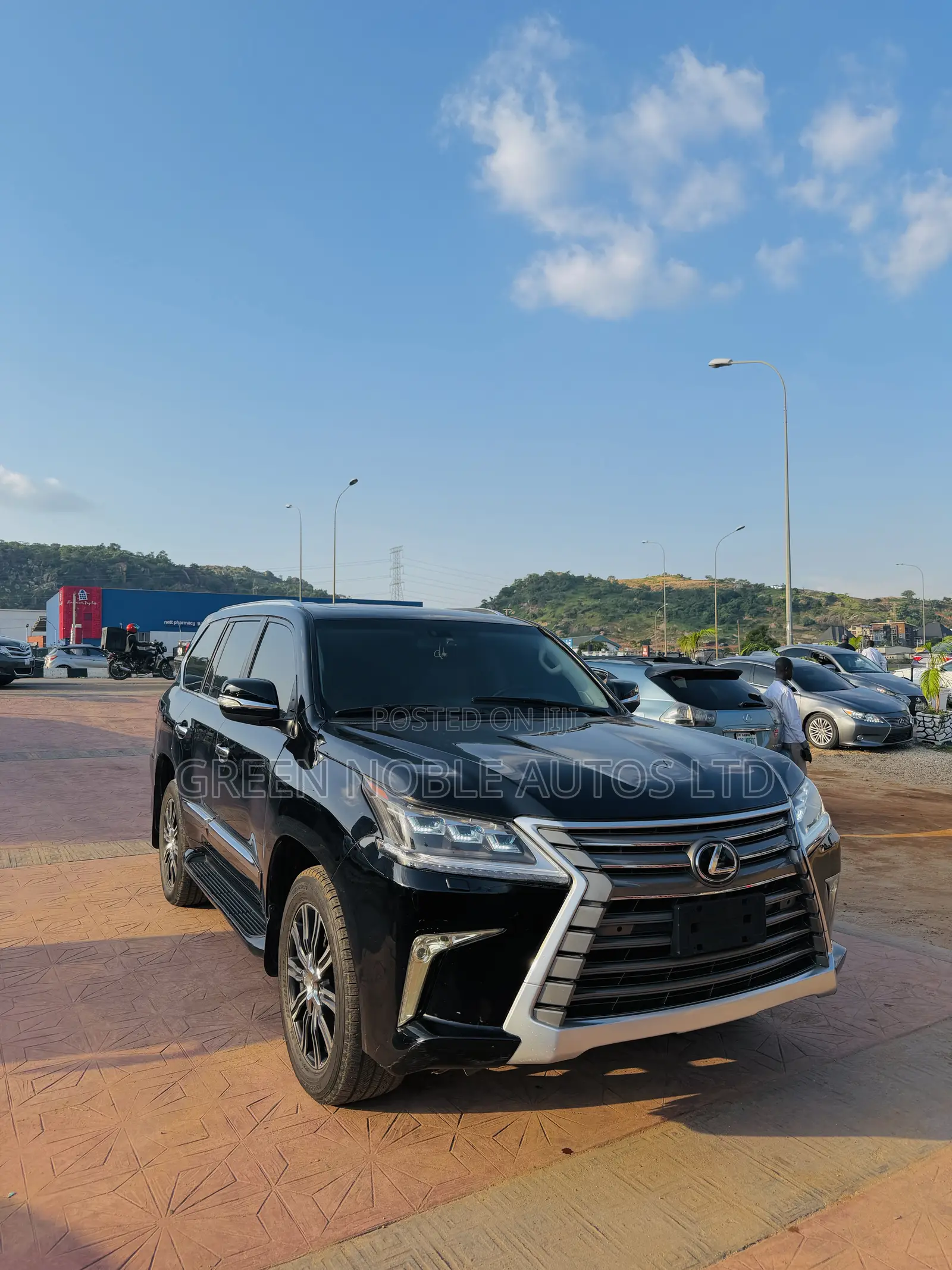 Lexus LX 570 (5 seats) AWD 2019 Black