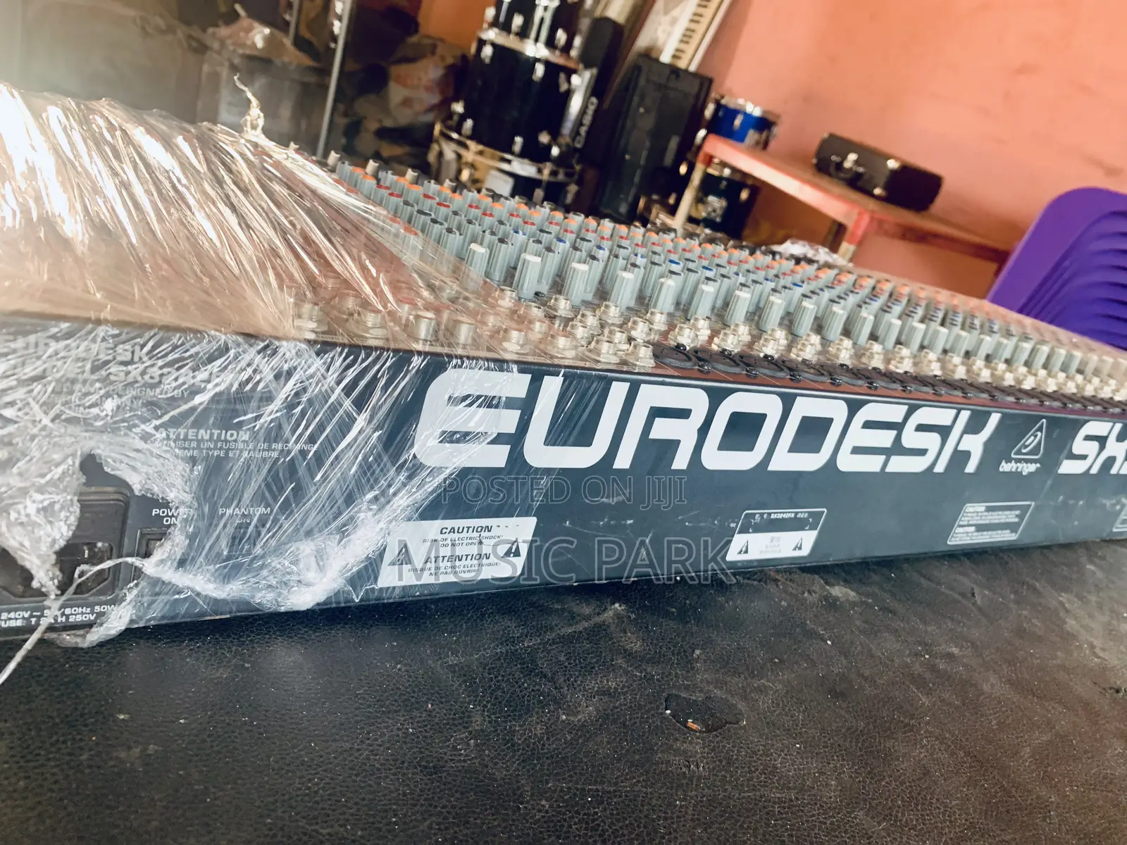 Behringer Eurodesk Sx3242fx 32-Channel Mixer for Sale Available